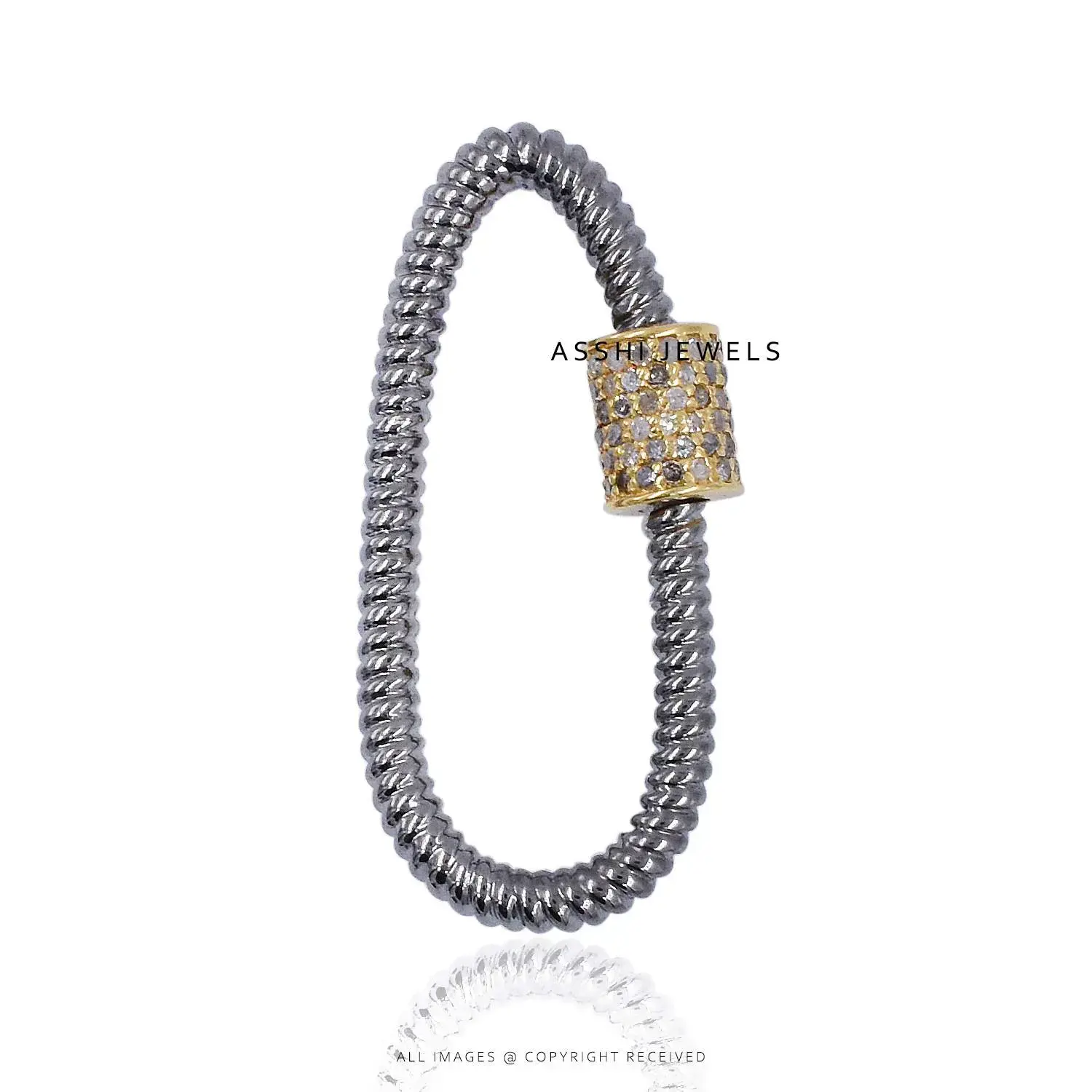 Diamond Twisted Oval Carabiner Lock in 925 Silver Jewelry